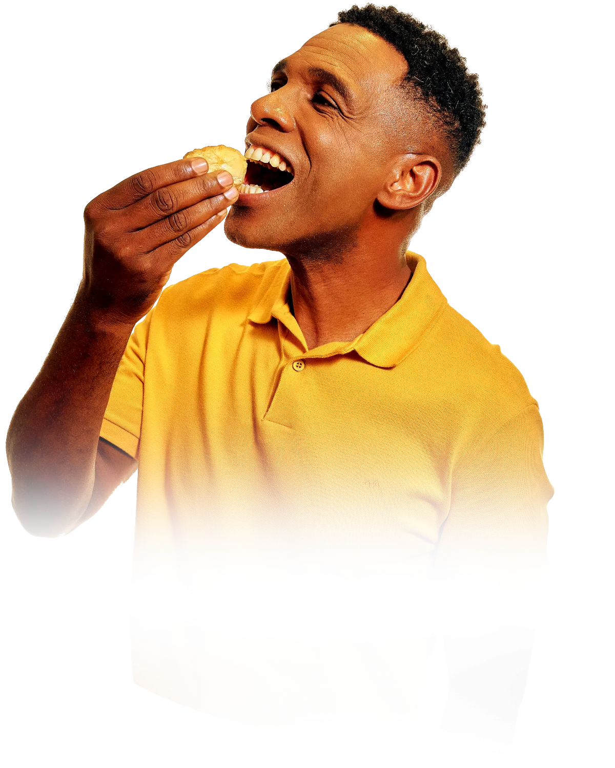 Pessoa comendo Zinho Toda Hora Tirolez